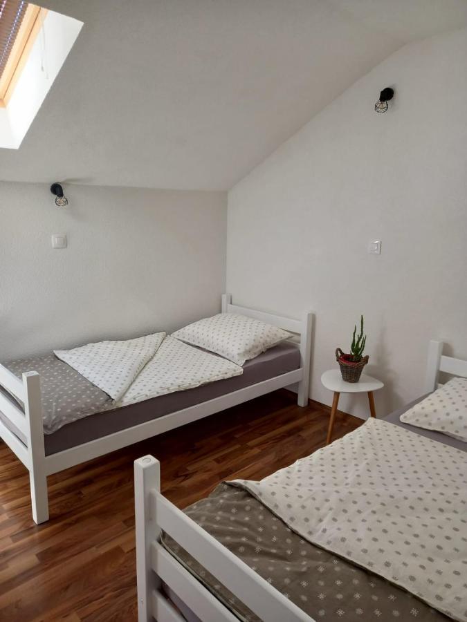 Apartmani Kaic Ливно Экстерьер фото