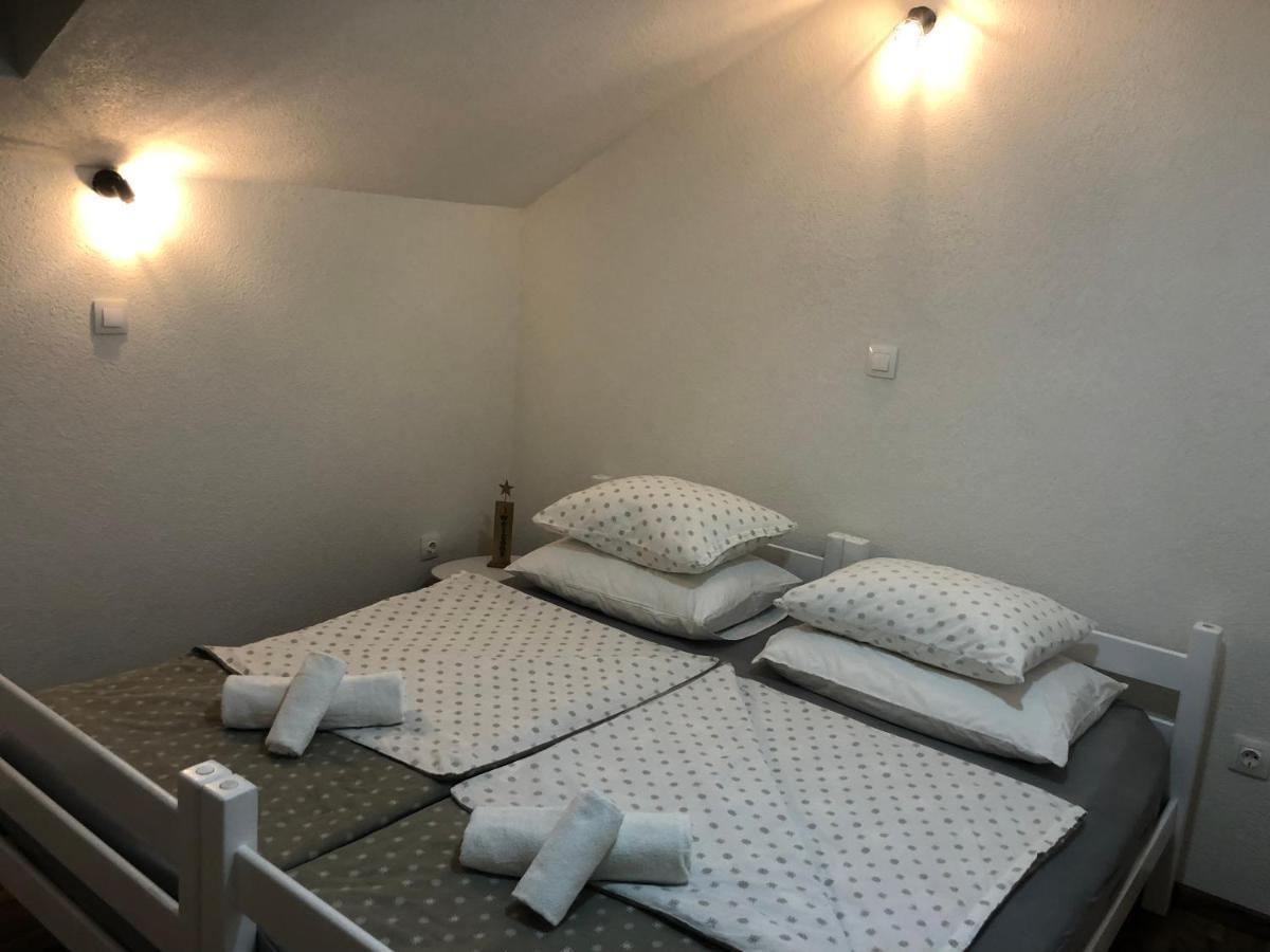 Apartmani Kaic Ливно Экстерьер фото